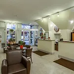 Campanile Centre Gare Hotel 3*